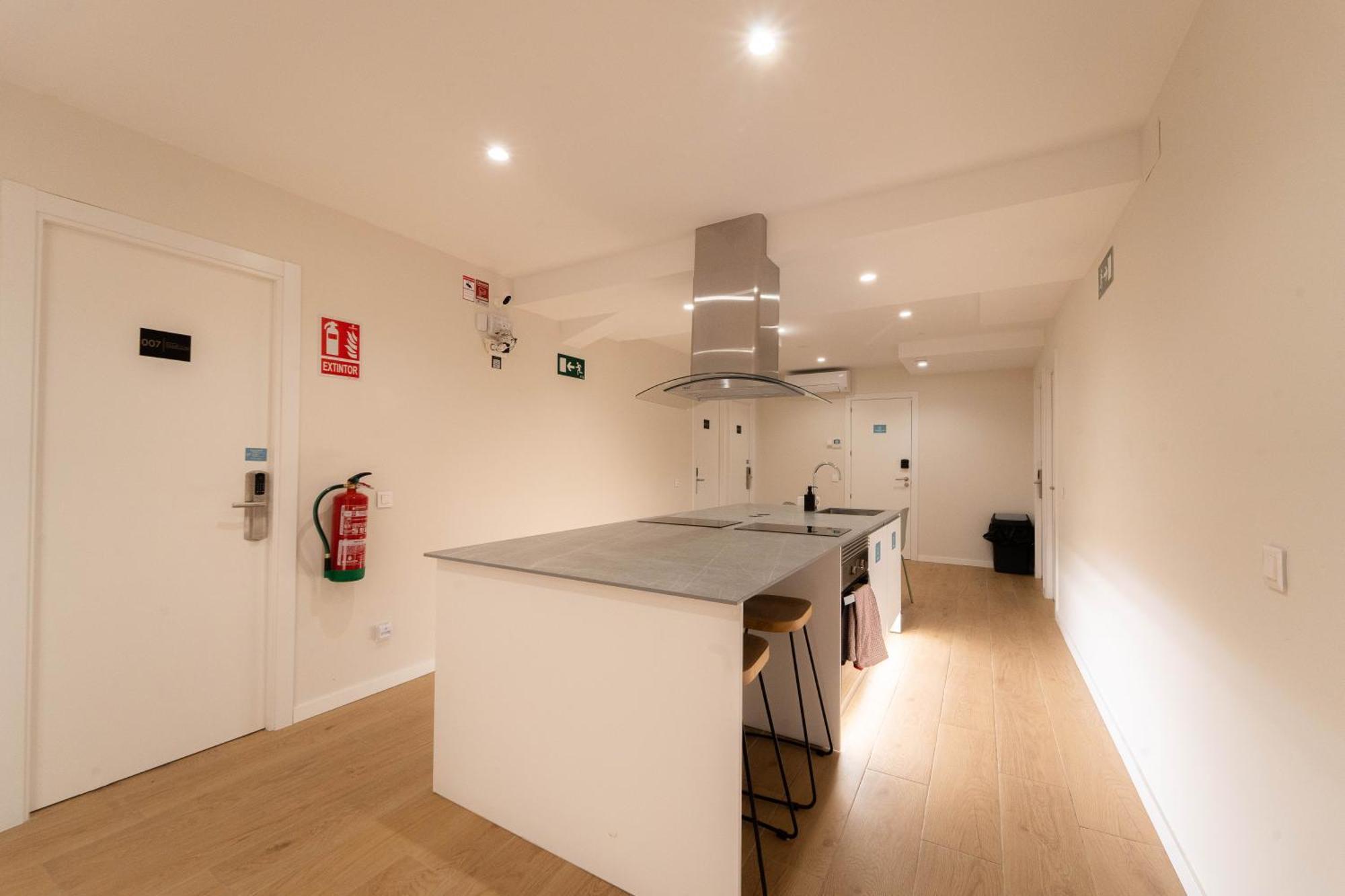 I'M Room Suites Nuevos Ministerios - Bernabeu 'Digital Access' Madrid Eksteriør billede